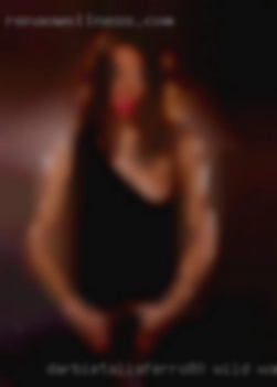 Darbietaliaferro80 wild women in swinger club